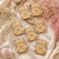 Detalles personalizados de madera para celebraciones 🤍